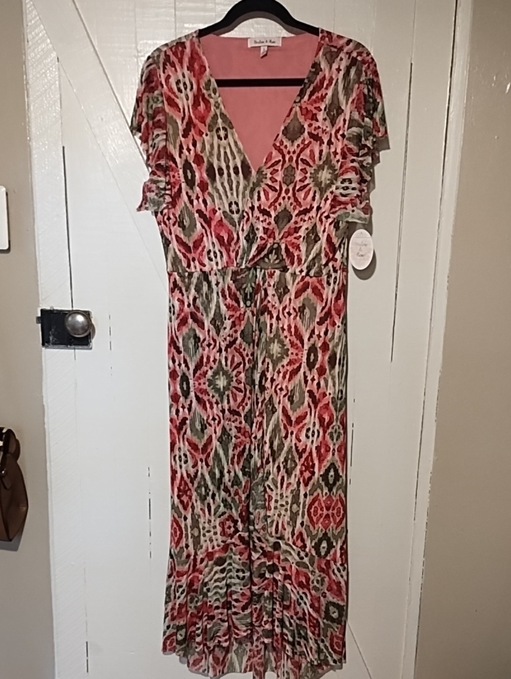Harlow & Rose NWT Pink and Green Printed Lined Maxi Dress Size Large. Gorgeous.